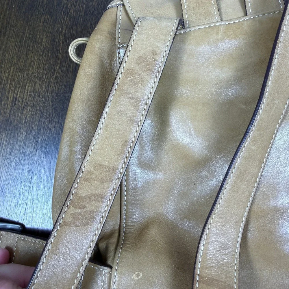 Coach Soho Tan Leather Small Backpack Vintage 9569 Drawstring Buckle Flap Bag